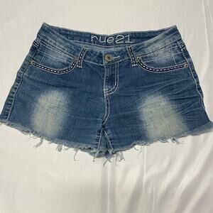 Rue 21 Shorts  Booty Denim Jeans Embellished 6 Pockets Blue Size 3/4 Raw Hem Y2K